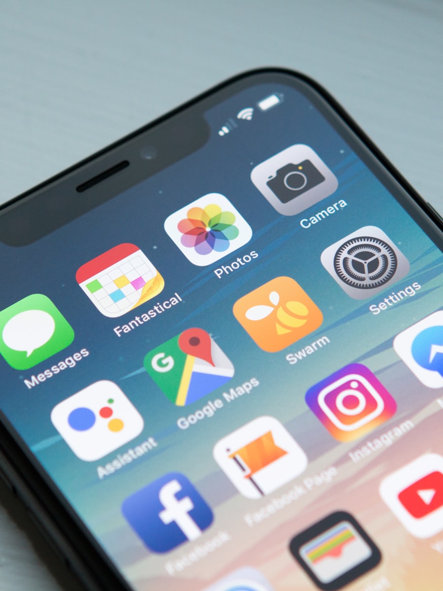 Mobile app development for iOS and Android by WavX Solutions — hire app developer for React Native and Flutter apps, app development company India